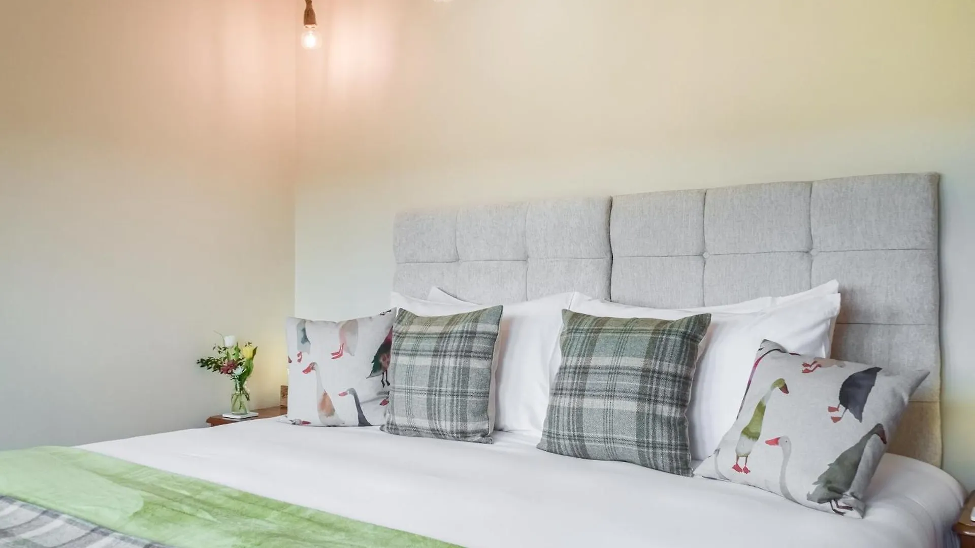 Holiday home Shelduck Cottage Holmfirth