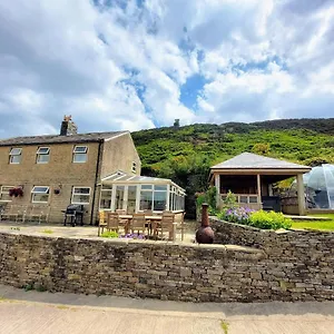 Long Ing Farm Holiday home