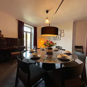 Large 4 Double Bedroomed Townhouse In Holiday home